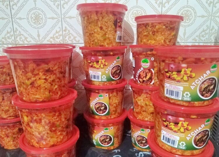 Mangoe farmers in Limpopo are cashing in on the high demand from the booming atchaar industry. Photo. Facebook