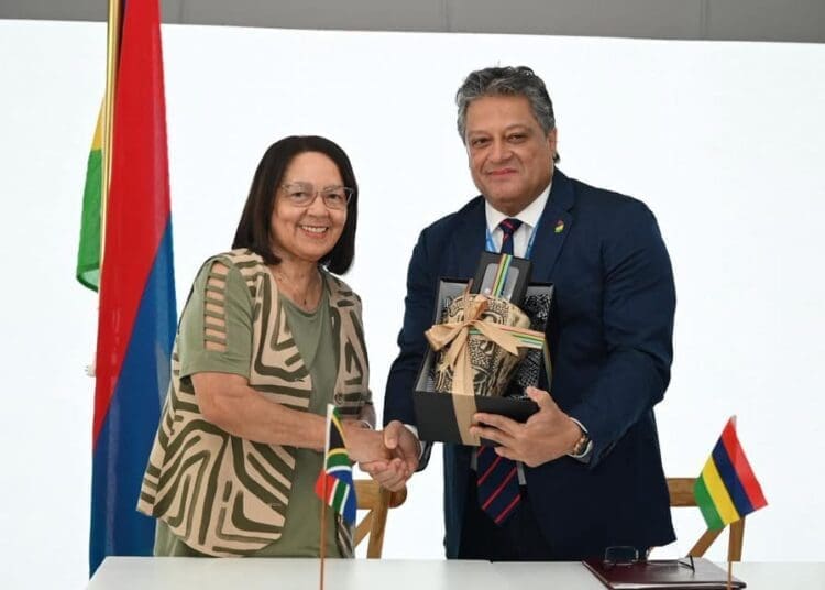 South African Tourism Minister Patricia de Lille and Mauritian Tourism Minister Richard Duval during the signing of a tourism cooperation agreement at Africa’s Travel Indaba 2026 in Durban. Photo: DoT