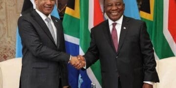 President Cyril Ramaphosa and President Duma Boko during the closing session of the South Africa–Botswana Bi-National Commission in Gaborone, where both countries reaffirmed efforts to boost trade and economic cooperation.
Photo: GovZA