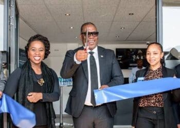 Gauteng MEC for Economic Development Vuyiswa Ramokgopa, Premier Panyaza Lesufi and AIDC Board Chairperson Meloney van Eck officially relaunch the Gauteng Automotive Learning Centre as the Manufacturing Centre of Excellence in Rosslyn.
Photo: AIDC