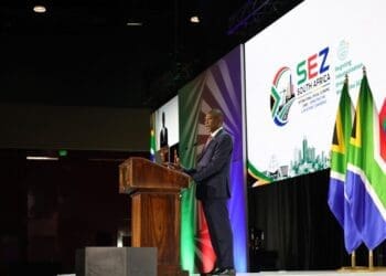 Deputy President Paul Mashatile delivers the keynote address at the second International Special Economic Zones Conference in Durban, where he highlighted the role of South Africa’s 13 Special Economic Zones in driving industrialisation, investment and opportunities.
Photo: GCIS