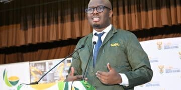 Deputy Minister of Trade, Industry and Competition Zuko Godlimpi addresses sugarcane growers during a dialogue in uMzinto, KwaZulu-Natal.